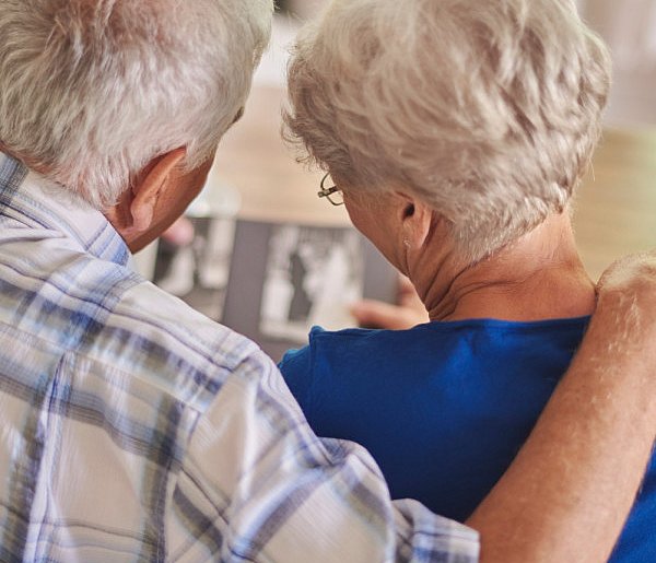 Seniorzy mają powód do radości. Projekt „Godna emerytura” trafił do Sejmu-38696