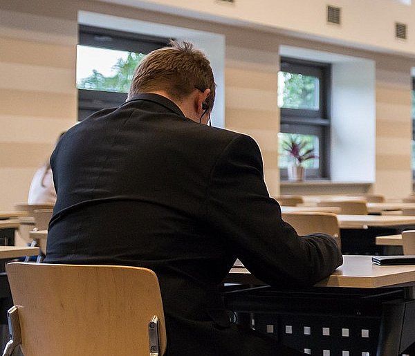 Zmiany w przepisach o wynagrodzeniach. Zapłacą za gotowość do pracy-38702