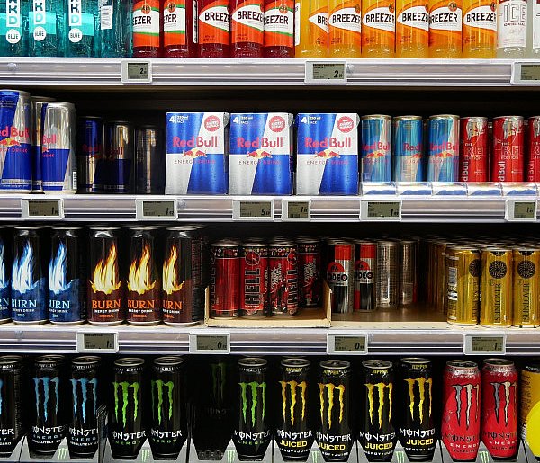 Popularne napoje pójdą ostro w górę. Rząd szykuje podwyżkę VAT-38958