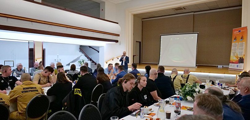 Konferencja zamykająca wspólny projekt Gminy Sanok i Sacurov „Gaszą i Ratują”