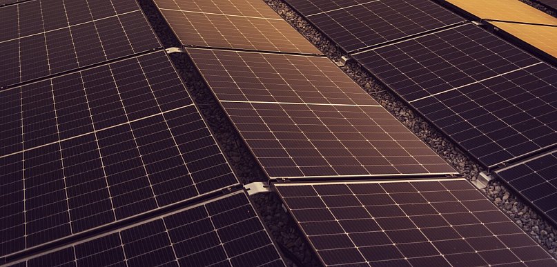 Konstrukcje oraz moduły fotowoltaiczne dla instalacji PV