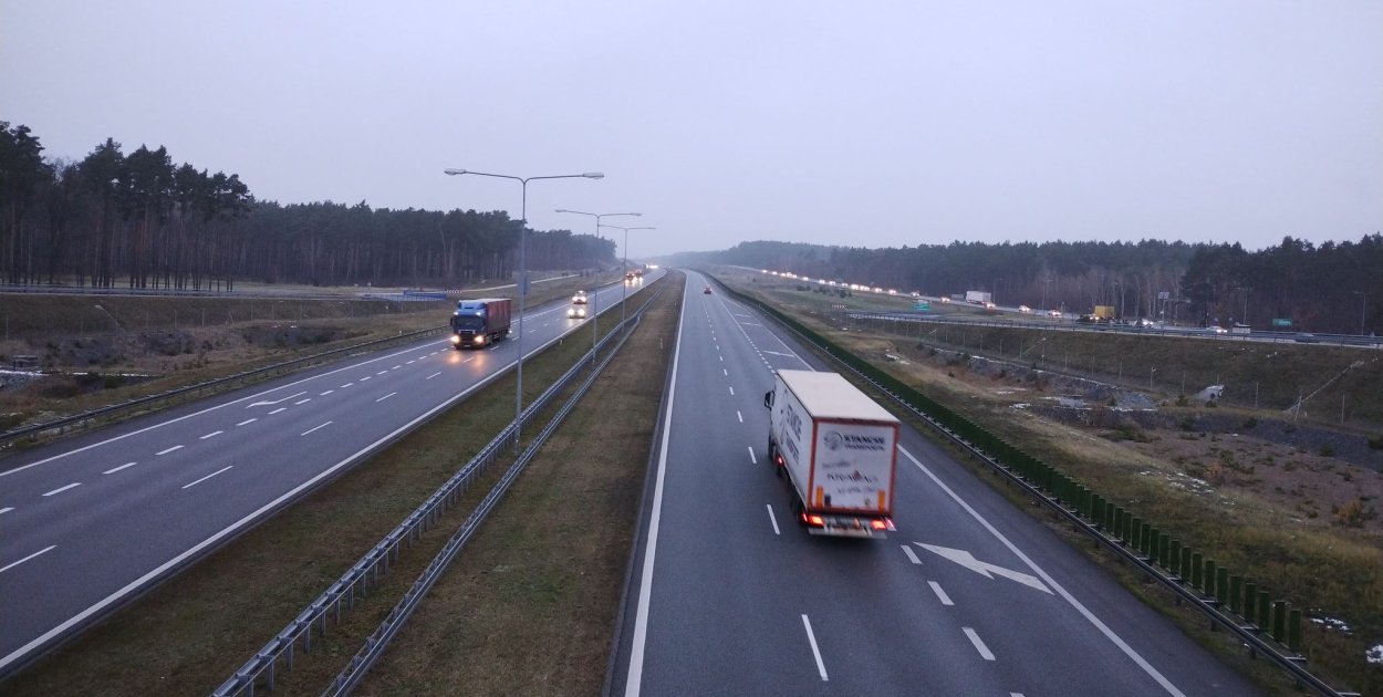 Nowy obowiązek dla kierowców. Ten element trzeba będzie mieć w aucie